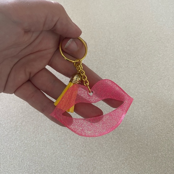 **SPECIAL DEAL** Handmade Lips Keychain - Please read description - Picture 2 of 3